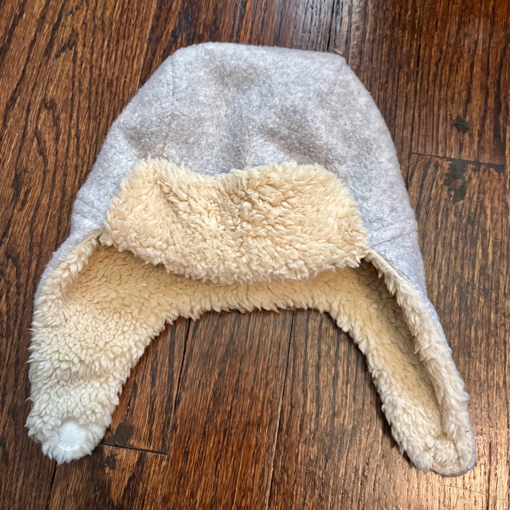 Zutano grey fleece trapper hat EUC 6 months